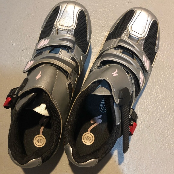 Spin shoes, in new condition - Picture 3 of 4